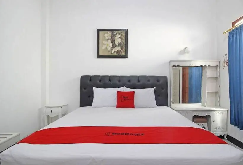 デラックスルーム, Reddoorz Plus @ Taman Siswa 3