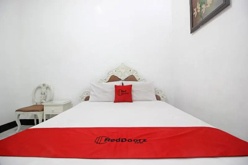 デラックスルーム, Reddoorz Plus @ Taman Siswa 3