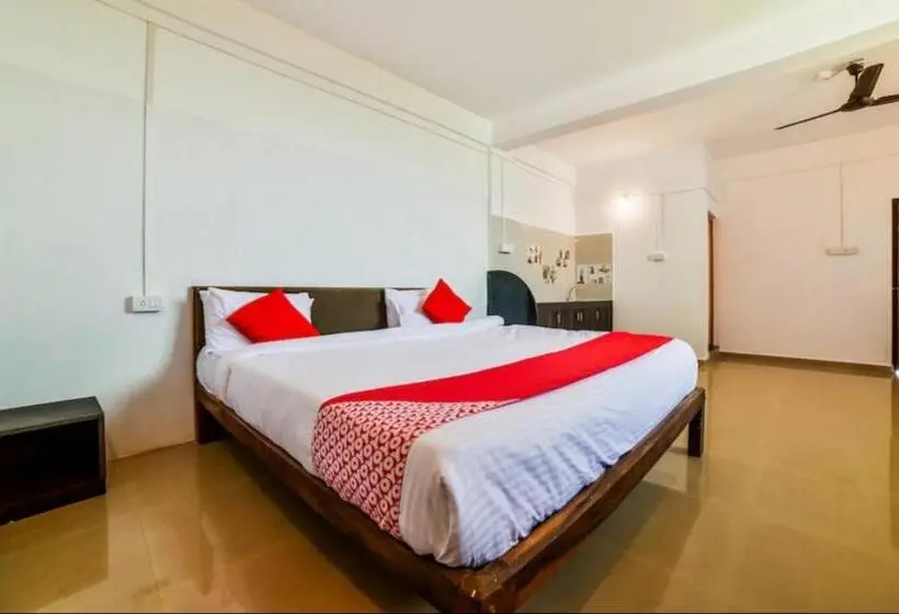 オーシャンビューデラックスルームバルコニー付き, De Lavender Luxury Sea View Guest Houses