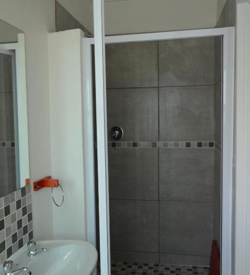 ファミリールーム, Ons Dorpshuis Beaufort West