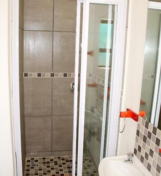 スタンダードルーム, Ons Dorpshuis Beaufort West