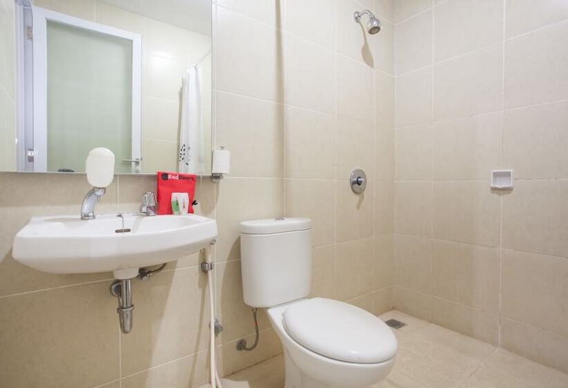 Номер Стандарт, Reddoorz Plus At Riverside Malang