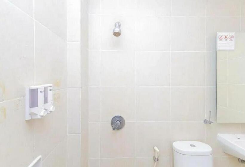 Номер Стандарт, Reddoorz Plus At Riverside Malang