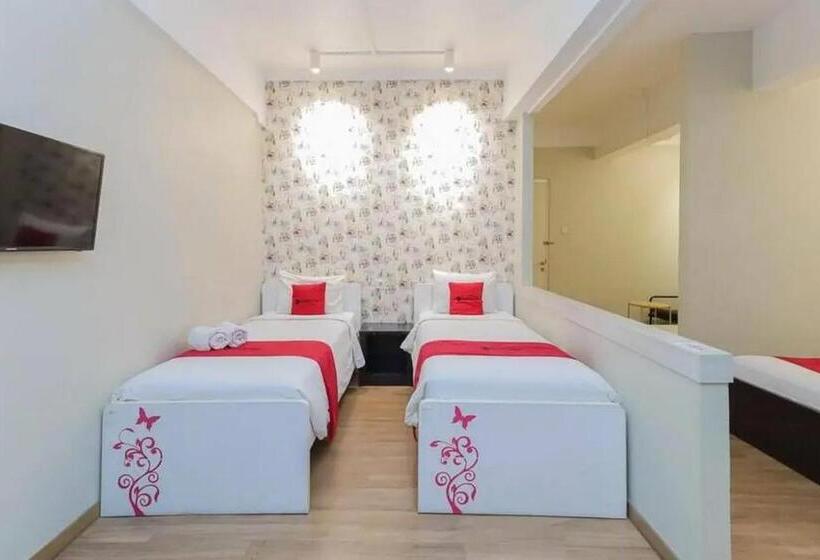 スイート（家族用）, Reddoorz Plus At Riverside Malang