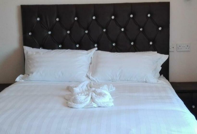 اتاق استاندارد, Kandjo's Bed And Breakfast