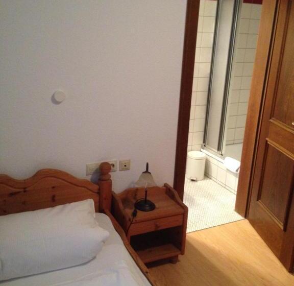 Номер Стандарт Индивидуальный, /restaurant Nicolai Torkel