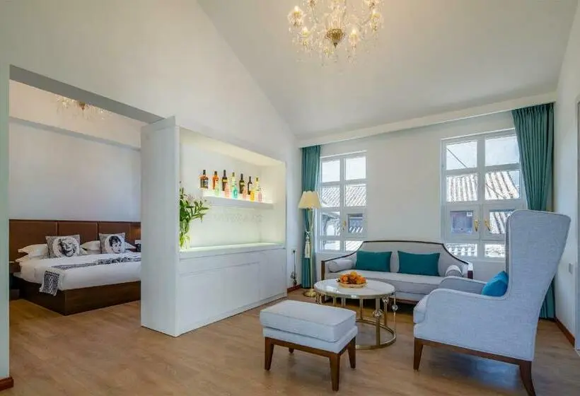 Habitació Deluxe, Dali T