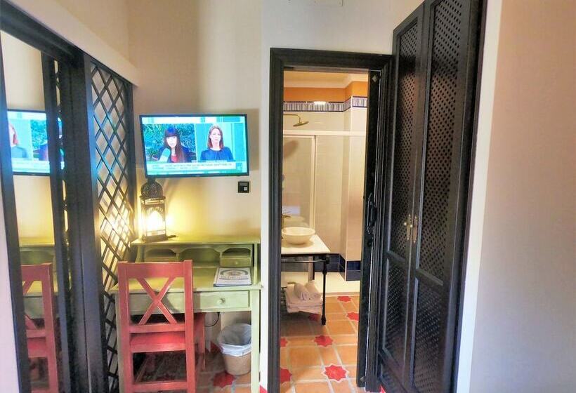 غرفة قياسية, La Esperanza