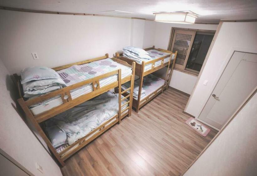 Habitació Quàdruple Estàndard, Wansangolgh Guest House