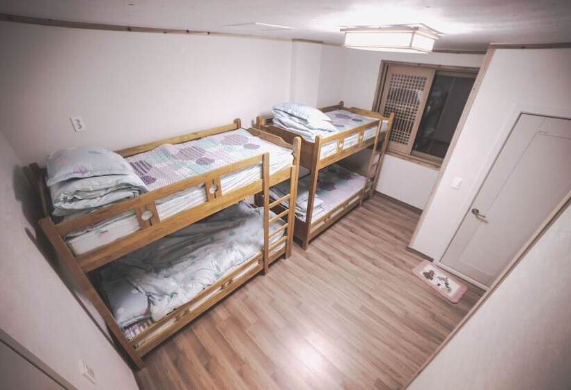 Habitació Quàdruple Estàndard, Wansangolgh Guest House