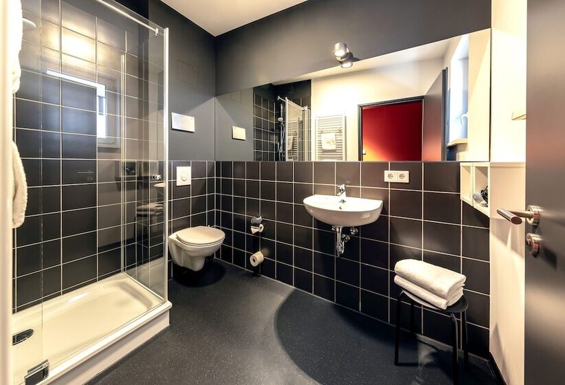 商务房间, Athletik Kiel