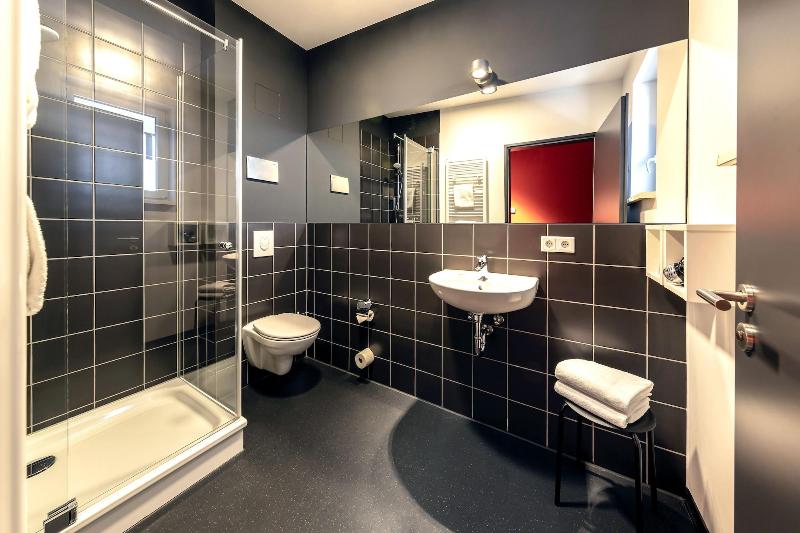 Номер Стандарт, Athletik Kiel