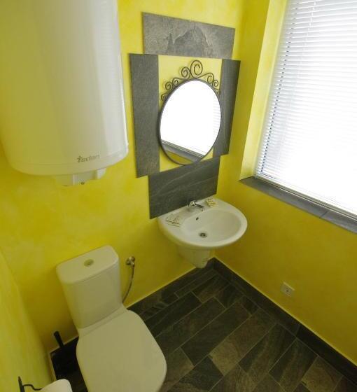 סטודיו משפחתי, стаи за гости централ фамилни стаи & апартаменти