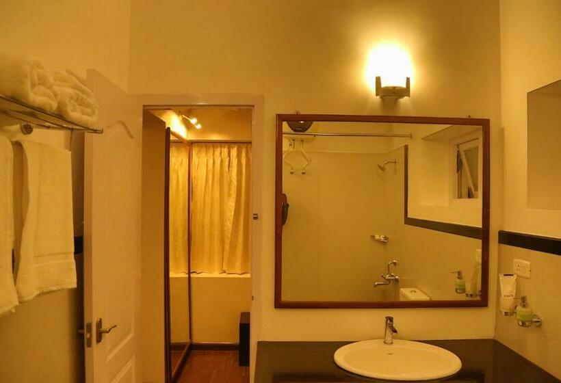 Deluxe Kamer, The Tamarillo