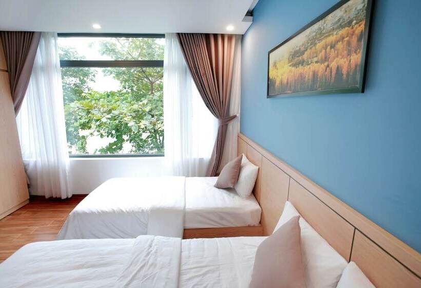 اتاق لوکس سه تخته, Avon