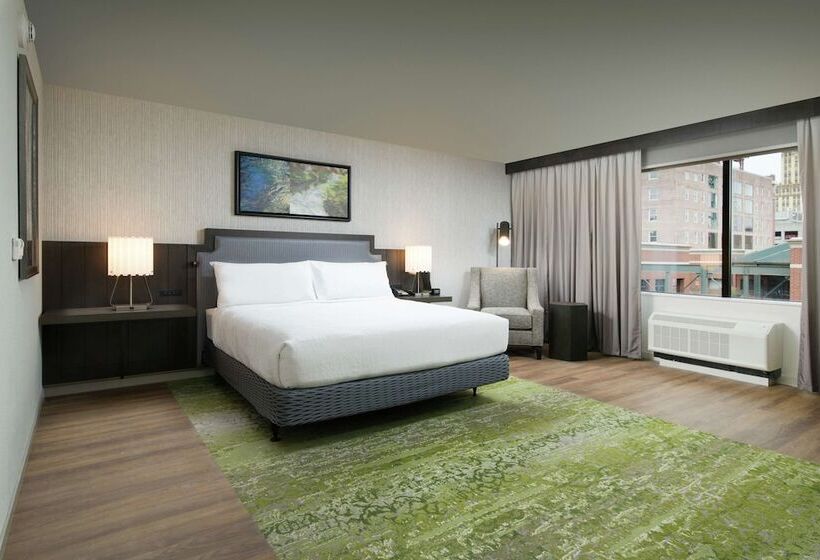 Engellilere uygun Lüks Oda, Hilton Garden Inn Memphis Downtown Beale Street