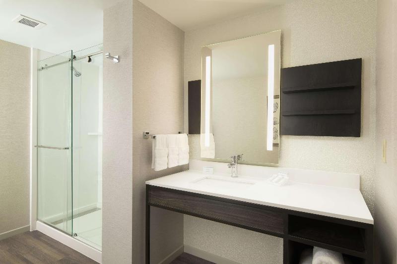 Premium Oda, Hilton Garden Inn Memphis Downtown Beale Street