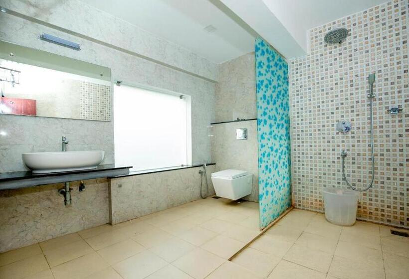 اتاق استاندارد, President