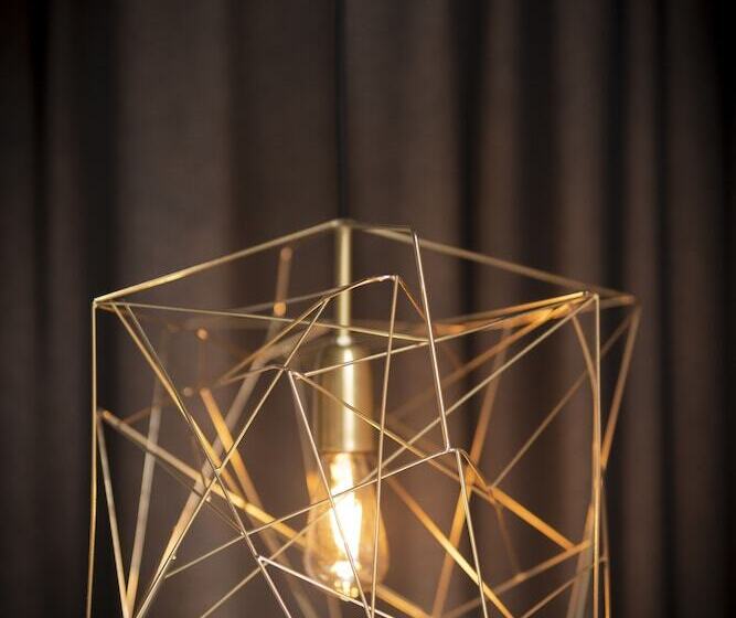 适合残疾人使用的标准间, The Match