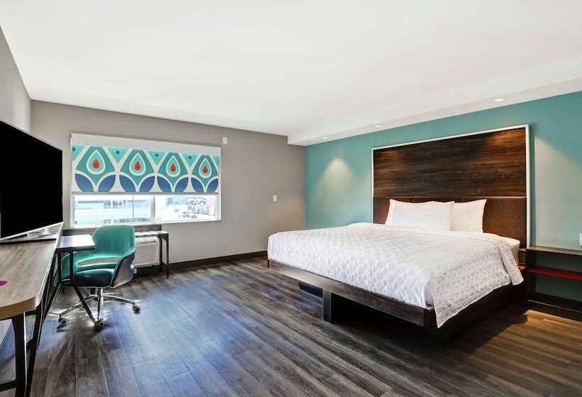 Standard-invahuone King-vuode, Tru By Hilton Edmonton Windermere