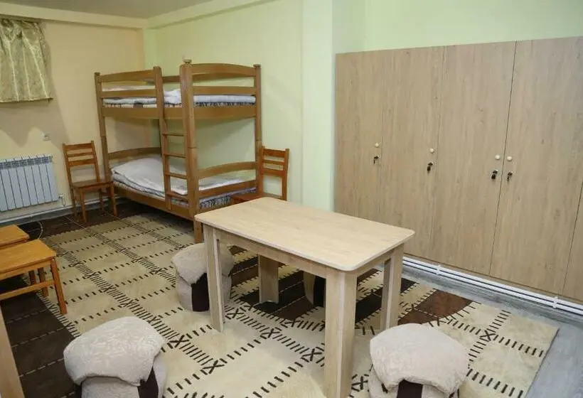 تختخواب در اتاق مشترک, Arsego Hostel