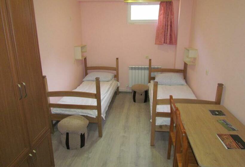 اتاق استاندارد, Arsego Hostel