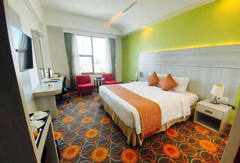 اتاق سوپریور با تخت بزرگ, Ritz Grand Hotel Mandalay