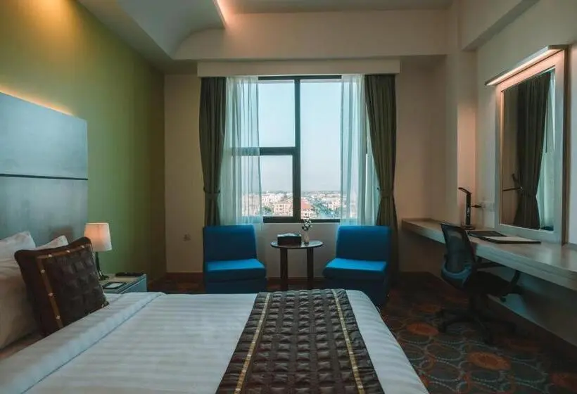 اتاق سوپریور با تخت بزرگ, Ritz Grand Hotel Mandalay