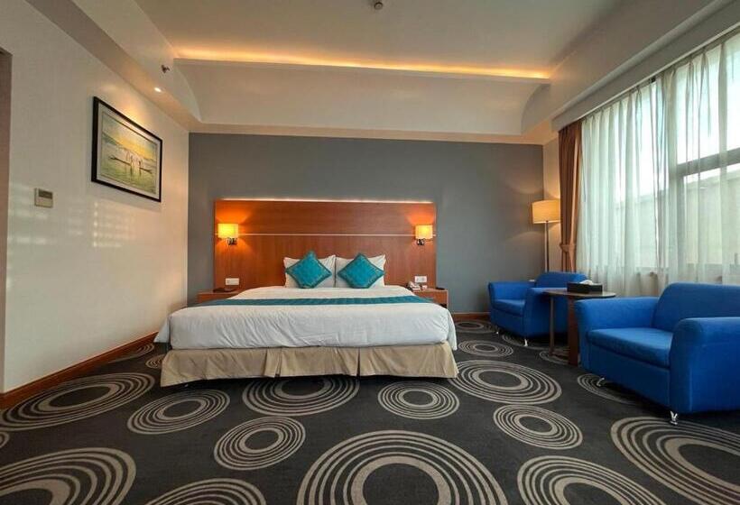 اتاق لوکس با تخت بزرگ, Ritz Grand Hotel Mandalay