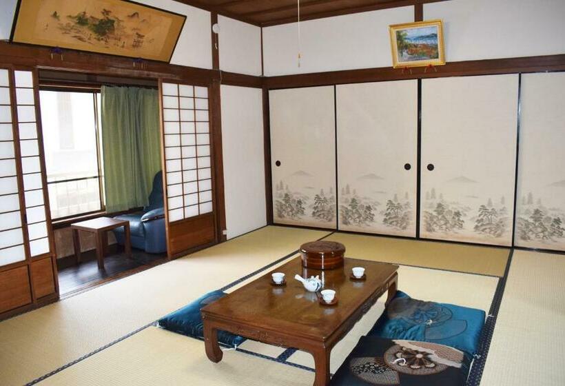 غرفة عائلية حمام مشترك, Share House Amigos