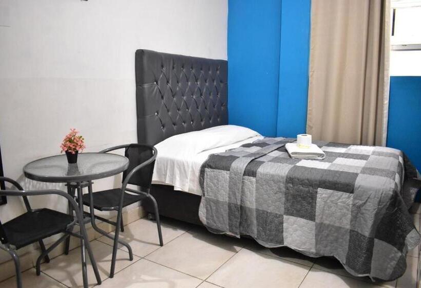 이코노미 룸, Aypa Hostal