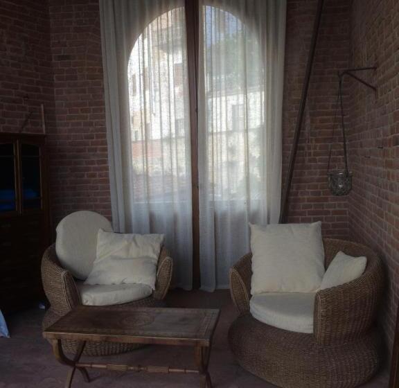 スタンダードインサイドビュールーム, Castello Mellana