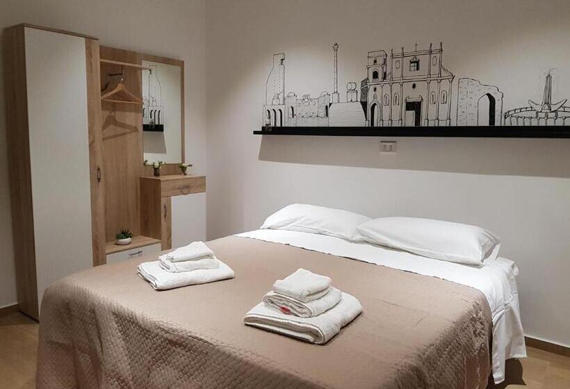 اتاق لوکس با تخت بزرگ, Handy