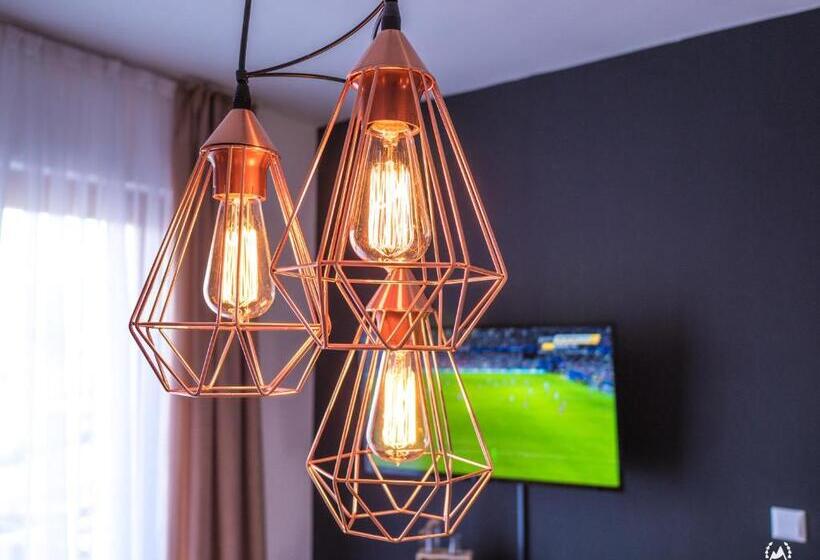 اتاق اجرایی سه نفره, Bergkranc Hotel & Resort