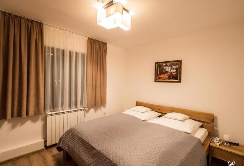 اتاق اجرایی سه نفره, Bergkranc Hotel & Resort