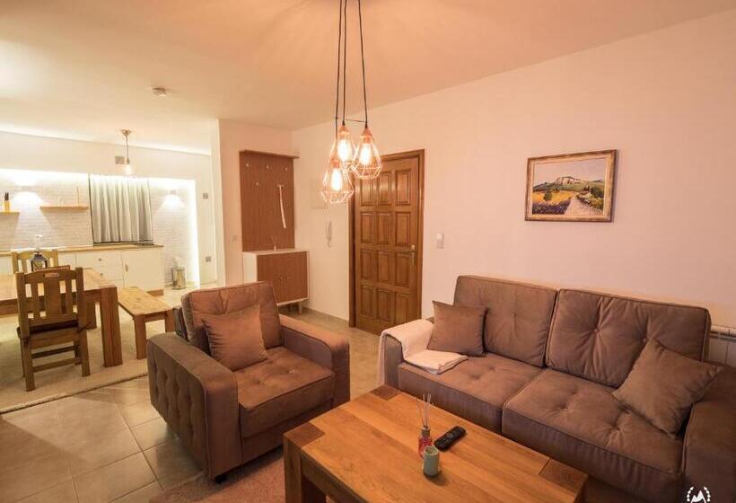 اتاق اجرایی سه نفره, Bergkranc Hotel & Resort