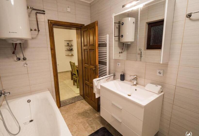 اتاق لوکس چهار تخته, Bergkranc Hotel & Resort