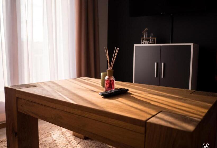 اتاق لوکس چهار تخته, Bergkranc Hotel & Resort