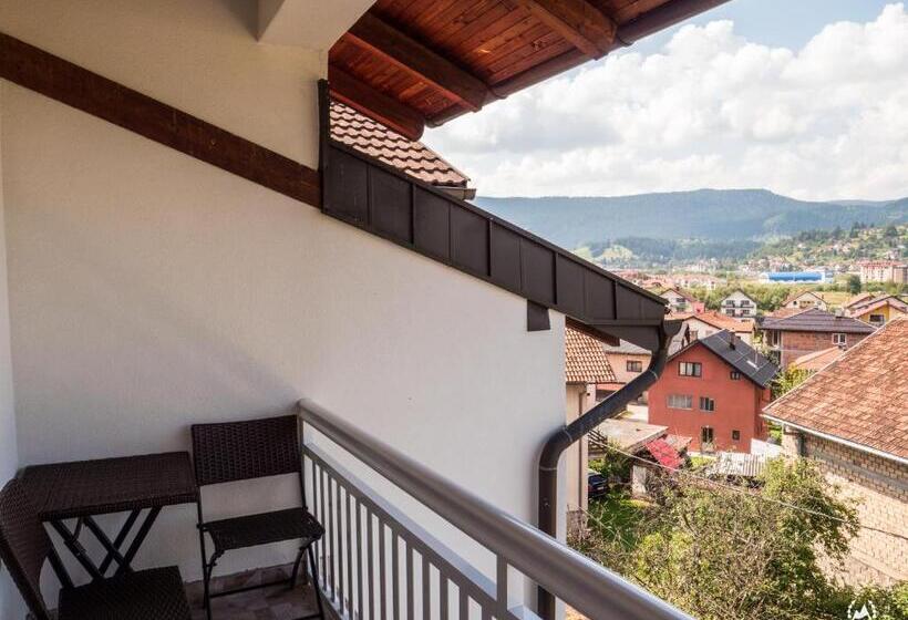 اتاق لوکس چهار تخته, Bergkranc Hotel & Resort