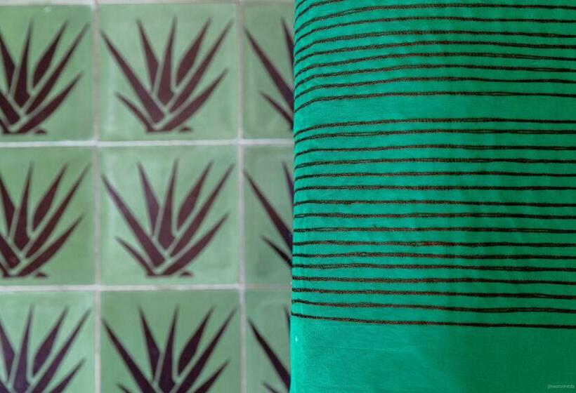 اتاق استاندارد با تخت بزرگ, Cabane Container Hotel   Adults Only