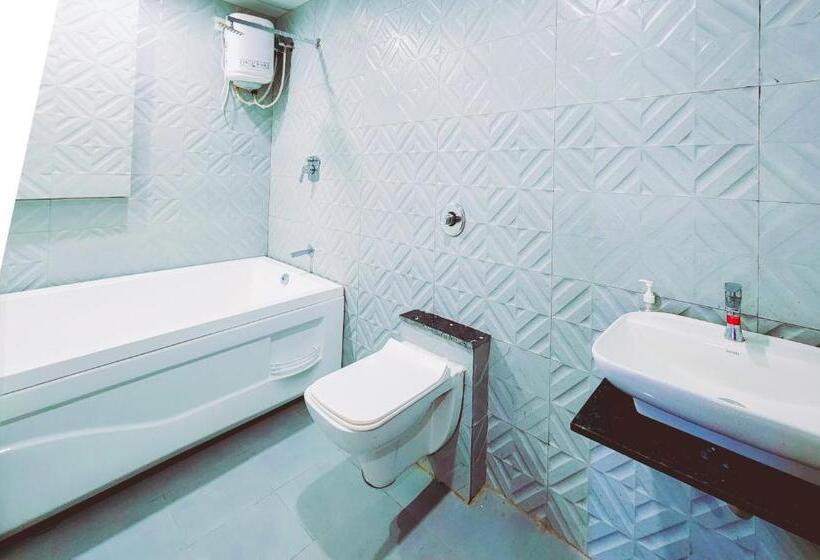 Sviitti Poreallas, Nova Hotel New Crossroad