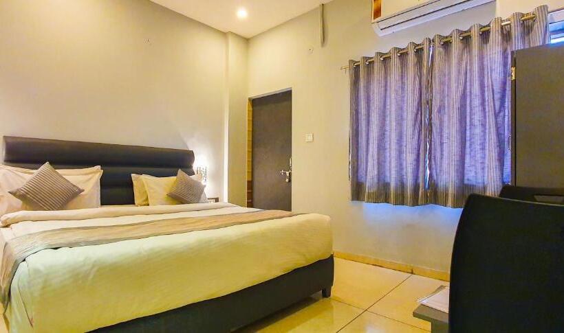 Quarto Deluxe, Nova Hotel New Crossroad