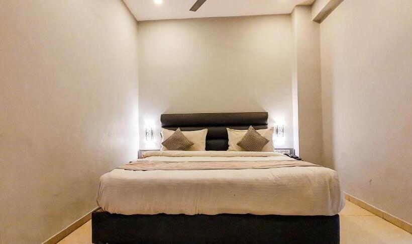 Quarto Superior, Nova Hotel New Crossroad