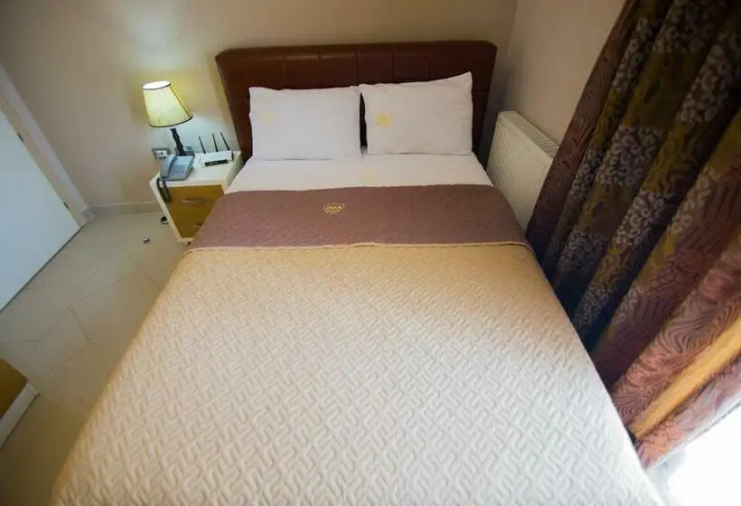 اتاق لوکس با بالکن, Dea Hotel 2002