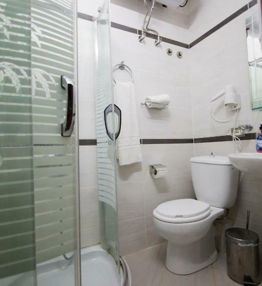 Standart Oda, Dea Hotel 2002