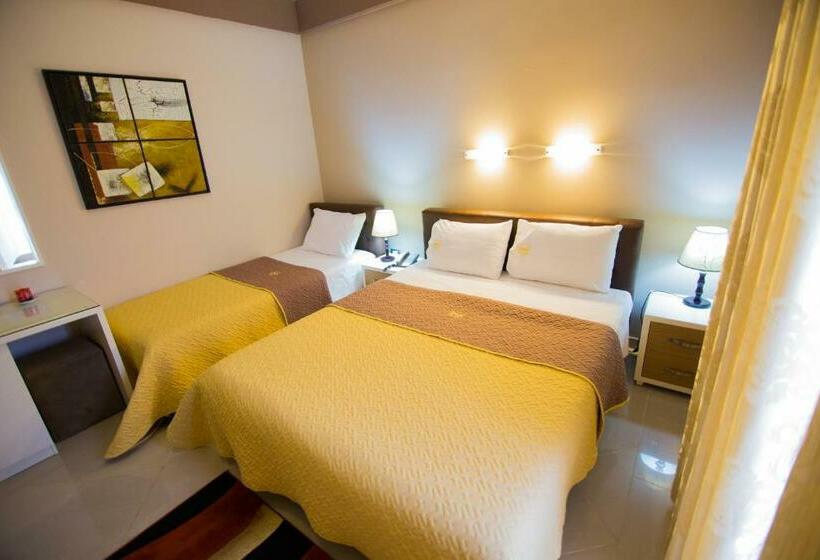 Üç Kişilik Standart Oda, Dea Hotel 2002