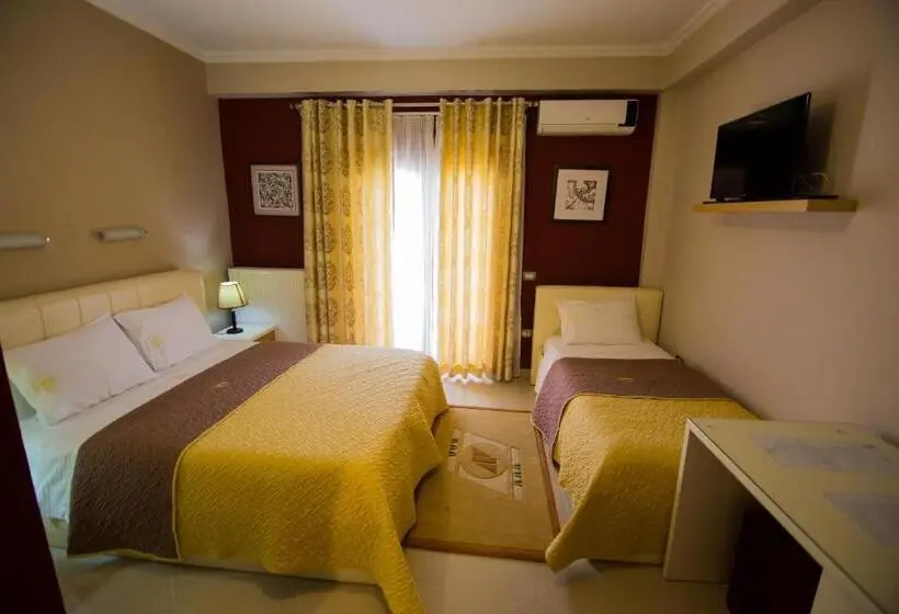 اتاق راحتی سه تخته, Dea Hotel 2002
