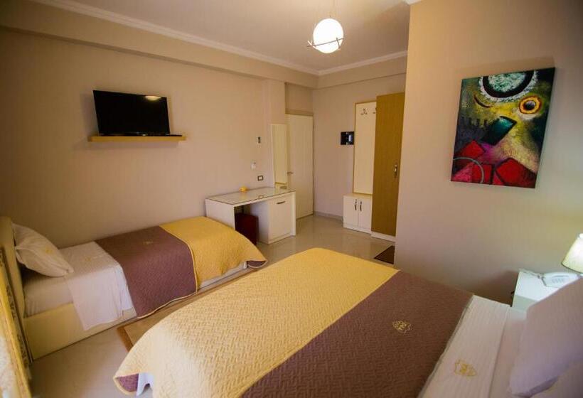 Üç Kişilik Rahat Oda, Dea Hotel 2002