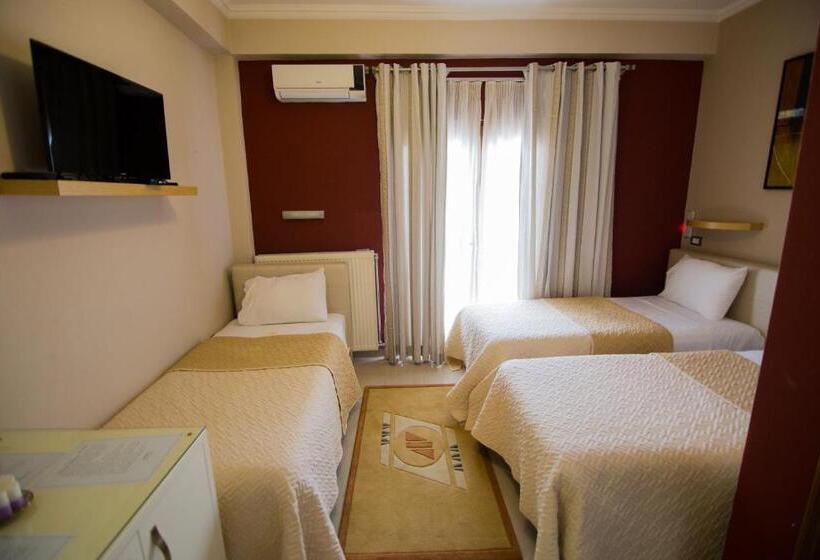 Üç Kişilik Klasik oda, Dea Hotel 2002