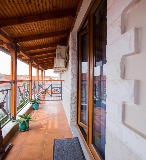 Balkonlu Üç Kişilik Standart Oda, Dea Hotel 2002